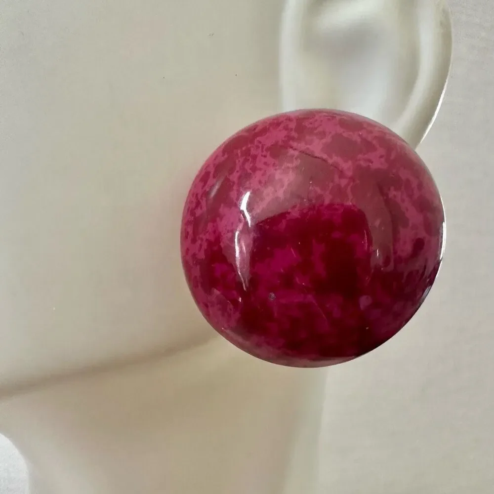 Pink vintage round post earrings